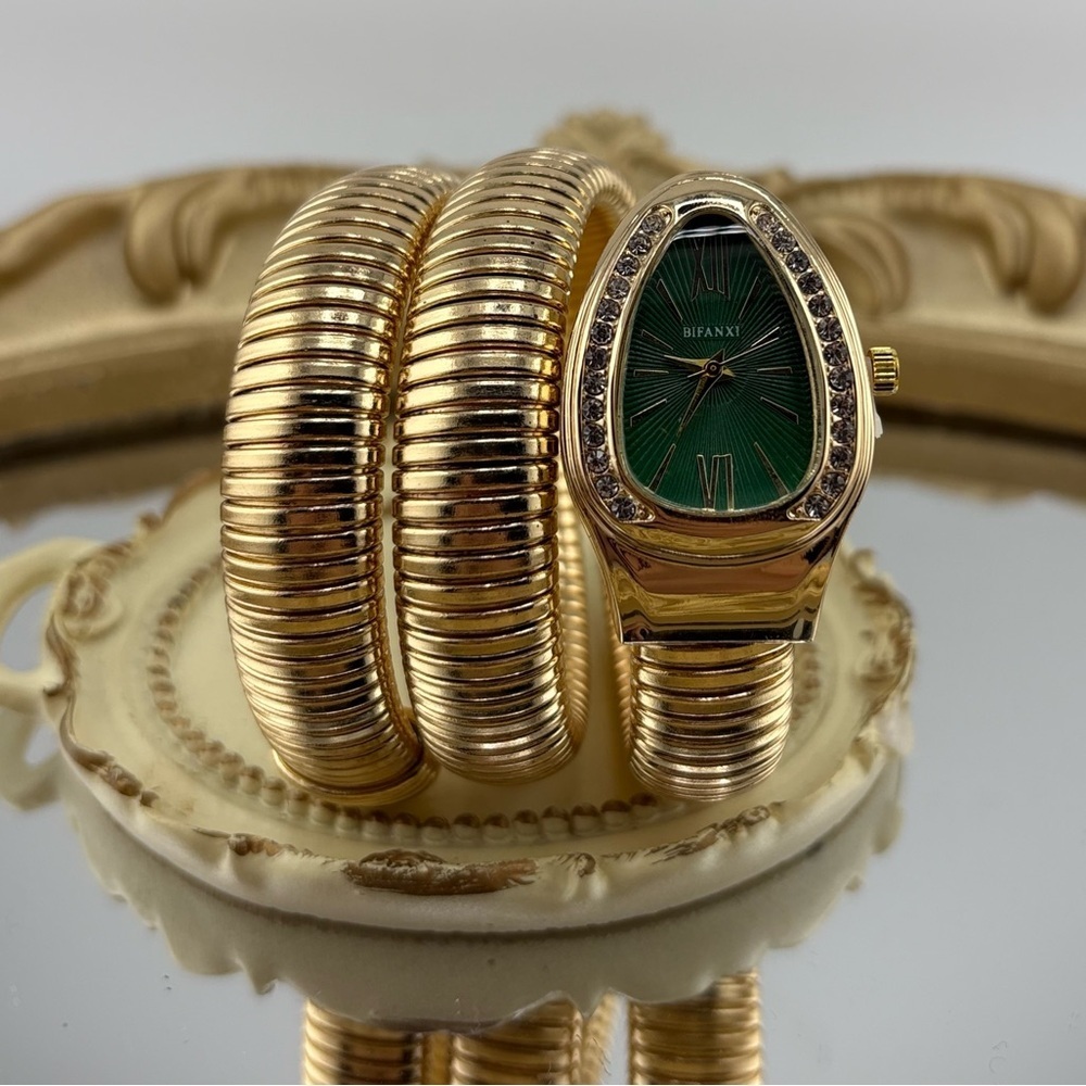 Serpenti Style Wrap Watch – Gold Tone | Green Dial - Picture 3 of 8